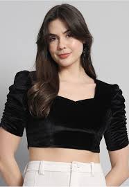 Блузка персикового цвета