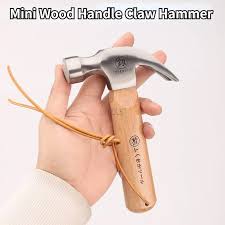 Молоток маленький